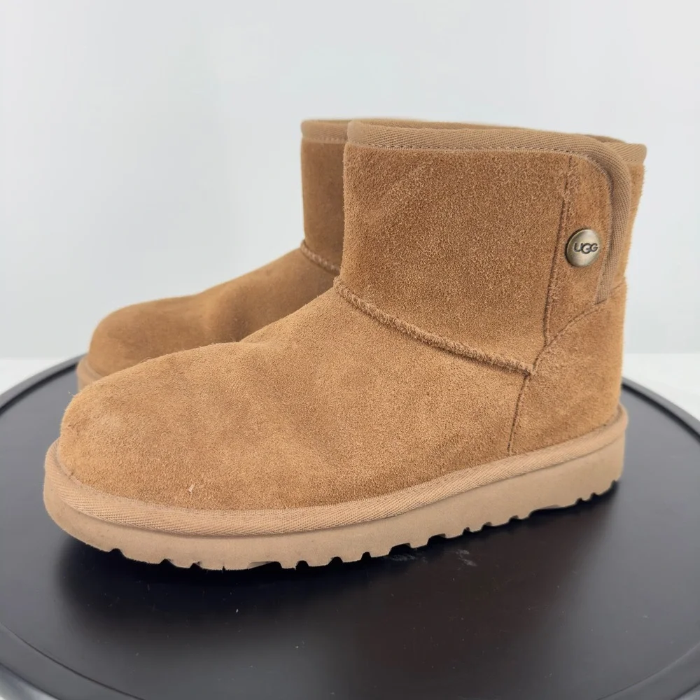 UGG Kids Classic Mini II Chestnut Suede Ankle Boots 1118890K Size 4Y Women 6